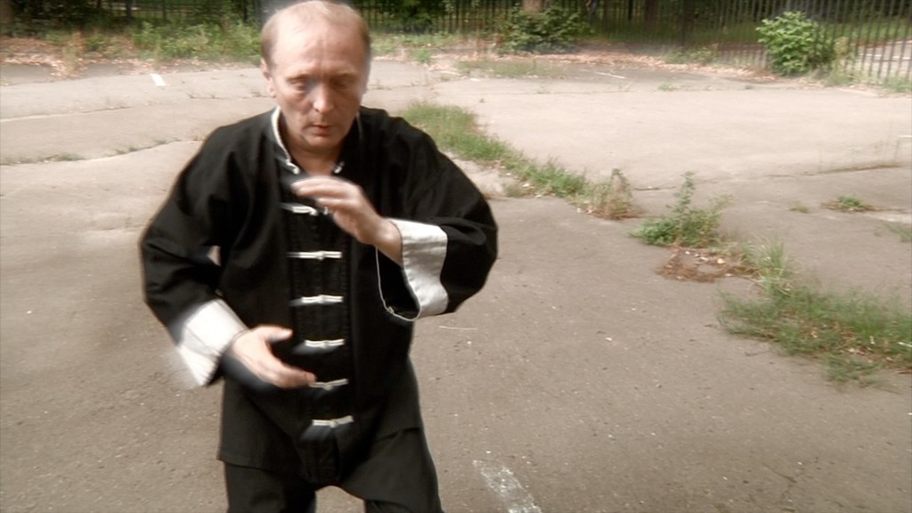 Тайцзи цюань в Институте современного искусства. Семинар. 2011. На фото - председатель НСНБР А.Г.Огнивцев.