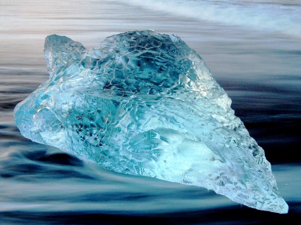 Фотофрагменты с выставки Мир глазами россиян сделаны председателем НСНБР А.Г.Огнивцевым 25.10.2013г. с выставочных экземпляров на Тверском с сохранением авторских прав владельцев фотографий и организаторов выставки. IMG_6570