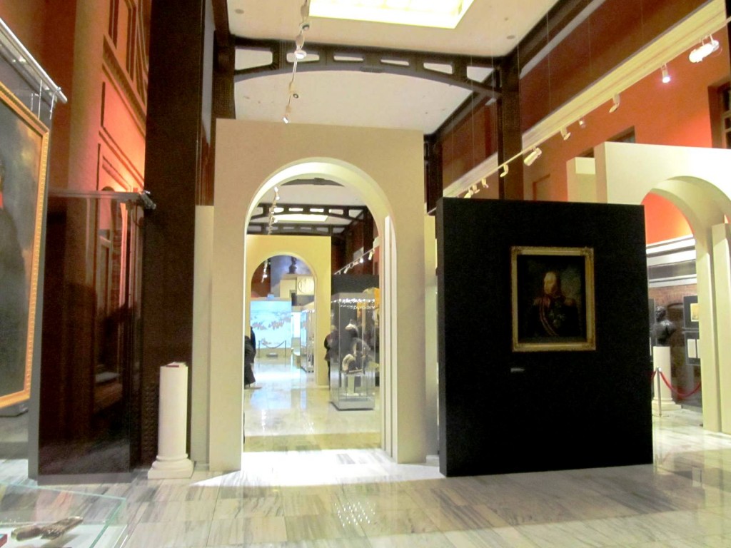 Музейная карта. 25 выставочных площадок Москвы. Ноябрь 2013. 1812 год. Народное ополчение. Автор фото председатель НСНБР А.Г.Огнивцев.