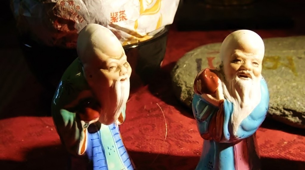 Mcrsi.ru: Целебная сила чая. Мастер чайной церемонии Андрей Гретчин. Госмузей народов Востока. Медитация. Автор фото председатель НСНБР А.Г.Огнивцев. 20112016_g28